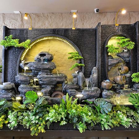Berich Hotel Tak Ngoại thất bức ảnh